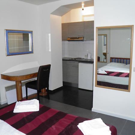 Holidays Apart-Hotel Андерлехт Экстерьер фото