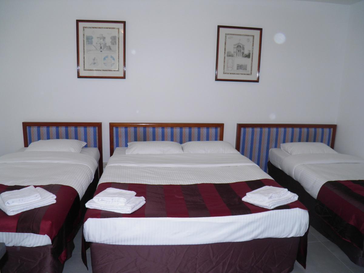 Holidays Apart-Hotel Андерлехт Экстерьер фото